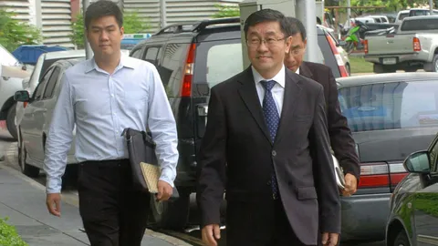 ‘หมอเลี้ยบ’ไม่รอด-คุก1 ปีไม่รอลงอาญา!ส่งเรือนจำทันที คดีแปลงสัญญาไทยคม