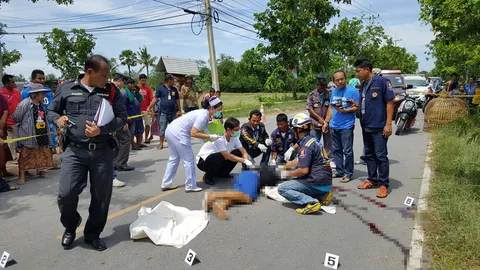 กระหน่ำยิงร่างพรุน หนุ่มเซลล์ขายรถ ดับคาถนนเมืองเพชร คาดทะเลาะอริ