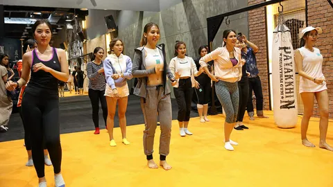 ผู้หญิงอย่าหยุดสวย!! ฉลองเดือนแห่งความสุข