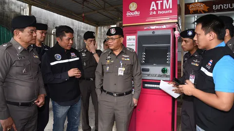 'ปัญญา' นำทีม ตร.ลุยพังงา-ภูเก็ต หาหลักฐานคนร้ายแฮก ATM ธ.ออมสิน