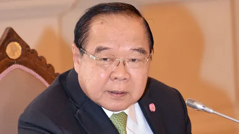 'บิ๊กป้อม' ปัดตั้ง 'อัตราจอมพล' ปลอบใจบิ๊กทหารชวดผู้นำเหล่าทัพ