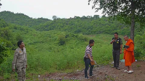 ตรวจยึดสำนักสงฆ์บุกรุกป่าสงวนสวนผึ้ง