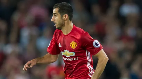 ‘มคิทาร์ยาน’ สุดเซ็ง! ถอนหวดทีมชาติ หลังอาการเจ็บเข่ากำเริบ