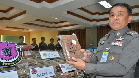 ตชด.บุกจับโกดังสินค้าที่ชลบุรี ซุกกัญชาลอตใหญ่กว่า 3 พันกก.