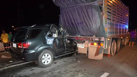 เสยสิบล้อ โปรปาล์มดับ