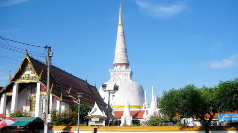 นําเสนอวัสดุโบราณเดิมๆซ่อมพระธาตุ