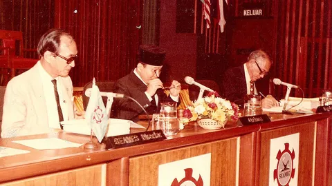 นิทรรศการชีวิต 90 ปี อดุล วิเชียรเจริญ ปูชนียบุคคลผู้สร้างรากฐานการศึกษาไทย