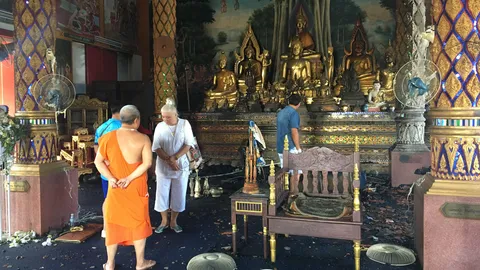 ไฟไหม้แท่นบูชา วิหารวัดบวกครกน้อย เมืองเชียงใหม่กลางดึก วอด 5 แสน​