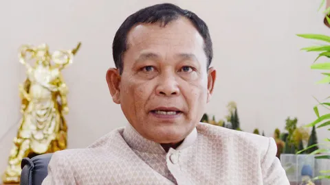 "ดาว์พงษ์" เผยกระทรวงคลังรับทบทวนมติ กยศ.