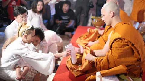 ร่วมบุญ