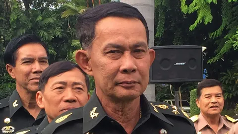 'บิ๊กติ๊ก' โอดถูกโจมตี เชื่อเหตุเพราะเป็นน้องนายกฯ