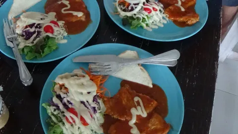 สูตรเสน่หา! โจรบุกร้านสเต๊กอ่างทอง ลักน้ำหมัก-น้ำสลัด คาดเอาไปลองทำ