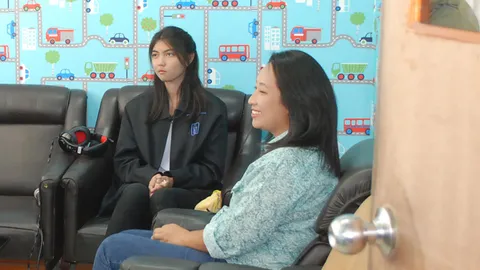 นร.สาวเหยื่อครูปาแก้วจนหน้าเบี้ยว หมอ ชี้ หากไม่ดีขึ้นอาจต้องผ่าตัด