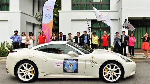 ออท.สิงคโปร์ ปล่อย 'คาราวานรถเฟอร์รารี่' เที่ยวไทย
