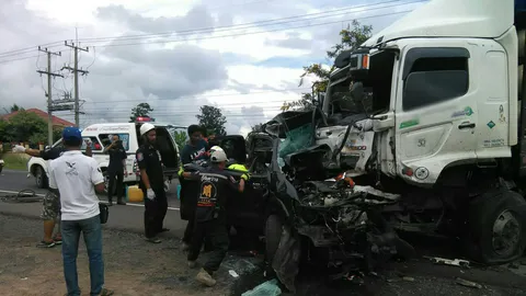 เทรเลอร์ส่ายไปมาประสานงากระบะที่บุรีรัมย์ ดับ 2-โชเฟอร์ย่องหนี