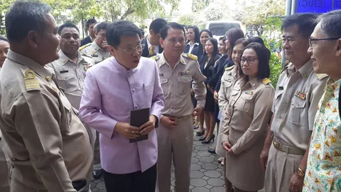 รมช.ศึกษาชื่นชม นร. วิจัยชนะระดับโลก