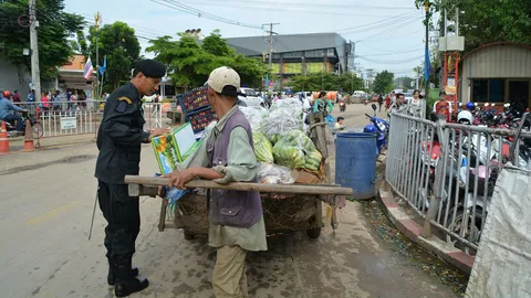 เทศกาลเจตลาดโรงเกลือเงียบเหงา หลังชาวเขมรไม่จับจ่ายซื้อผักผลไม้