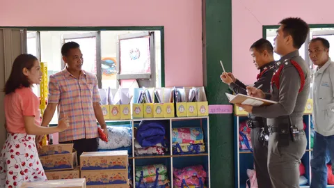 โจรใจเย็นนั่งกินน้ำส้มห้อง ผอ.โรงเรียน ก่อนลักเงินออมเด็กหนีลอยนวล 