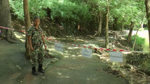 ห้ามลงเล่นน้ำตกเจ็ดสาวน้อย! หลังพบเริ่มมีสีแดง หวั่นน้ำป่าหลากฉับพลัน