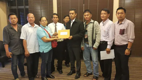 ชาวสวนยางอีสานบุกดีเอสไอ จี้คดีฉ้อโกง 289 ล.ไม่คืบ