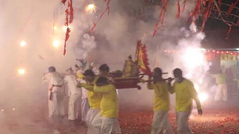 กินเจหาดใหญ่วันที่ 3 ทำพิธีกรรมล้างเกี้ยว จุดประทัด 7 แสนนัดดังกระหึ่ม