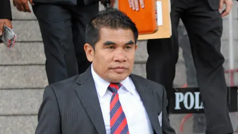 ศาลเลื่อนอ่านคำตัดสิน 15 ธ.ค. คดี 'เจ๋ง ดอกจิก' ผิด ม.112