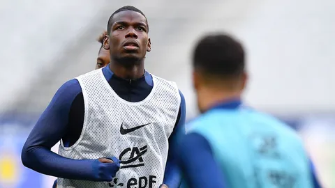 ‘เดส์ชองส์’ กระตุ้น ป็อกบา งัดฟอร์มเก่งออกมาให้ได้มากกว่านี้