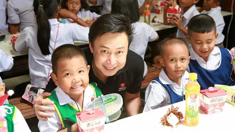โออิชิมุ่งสร้างคุณธรรมจริยธรรมให้เยาวชน เสิร์ฟมื้อพิเศษพร้อมปลูกฝังความดี
