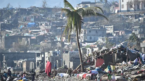 ยอดเหยื่อเฮอริเคน 'แมทธิว' ในเฮติทะลุ 1,000 ศพ-เตือนอหิวาฯ ระบาด