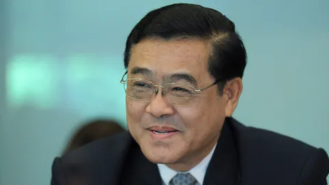 ก่อหนี้อันตรายใช้จ่ายเกินตัว