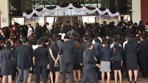 ผวจ.เชียงใหม่ จัดพิธีบำเพ็ญพระราชกุศลแด่พระบรมศพในหลวง-ทศ.งดจัดยี่เป็ง