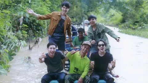 เฟย ชวนเที่ยวสไตล์อันซีน ทริปล่าสุดล่องแก่งรถอีแต๊ก