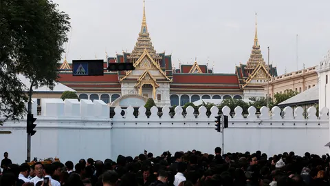 น้ำตาสลายสี ฟื้นสามัคคี