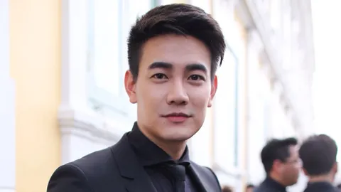 ฟลุค ดีใจได้ร่วมร้องเพลงสรรเสริญฯ ปลื้มคนไทยทำดีเพื่อในหลวง ร.9