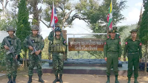 คุมเข้ม! ฉก.ม.5-ทหารพม่า ลาดตระเวนร่วมสกัดยาเสพติดแนวชายแดน อ.เวียงแหง