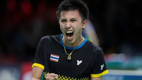 กระหึ่มโลก!  'ทนงศักดิ์' ซิวแชมป์ขนไก่เดนมาร์กฯ ถวายพ่อหลวง