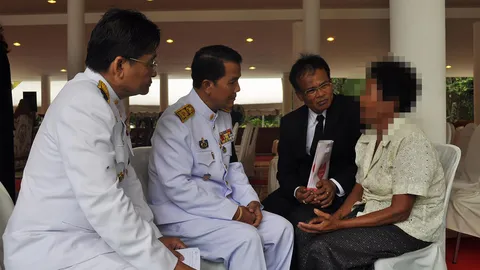 แม่เฒ่าวัย 74 ร้อง ผวจ.ชุมพร ลูกขายมรดกสวนยาง ได้เงินไม่แบ่งให้ใช้