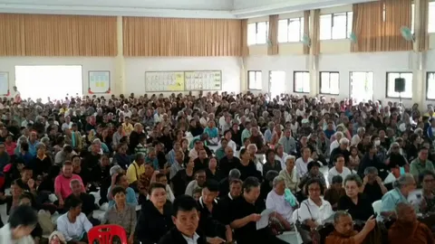 เศรษฐีใจบุญ แจกเงินร่วม 3 ล้าน ให้ผู้สูงอายุ 1 หมื่นคน เนื่องในวันเกิด