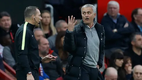 โทษไปเรื่อย! 'มูรินโญ' ส่งมือขวาบ่นหลังเกม ประชดเปาเป่าดีเกิน