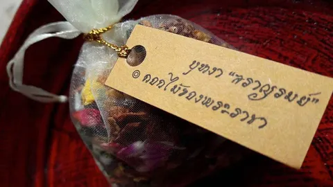 เปิดใจ ผู้บุกเบิกไอเดีย "บุหงา สราญรมย์” แจกปชช. แสดงความอาลัย