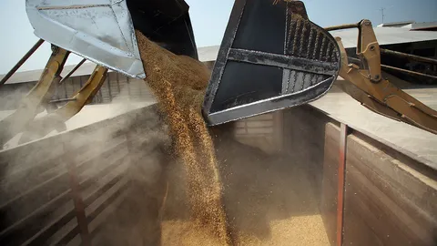 ผวจ.ศรีสะเกษ สนองนโยบายรัฐ เร่งแก้ปัญหาราคาข้าวช่วยเหลือเกษตรกร