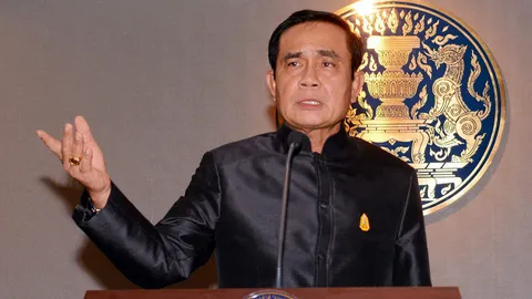 'บิ๊กตู่' บอกอย่ากังวล ได้ใช้ รธน.ใหม่แน่นอน ยันทูลเกล้าฯ 9 พ.ย.นี้