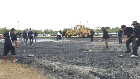 กทม.เร่งปรับพื้นที่สนามหลวง เตรียมพร้อม สร้างพระเมรุมาศ ปี 2560