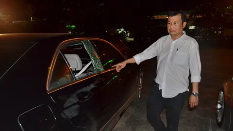 โจรทุบรถหรู 4 คันรวดตรงข้ามบ้าน 'บิ๊กป้อม' สูญทรัพย์สินหลายแสน