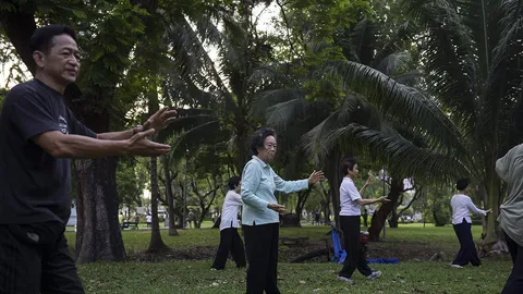เนรมิต “สวนลุม” เอื้อผู้สูงวัย-พิการ