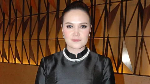 'ทาทา' ร้องเพลงสารคดีในหลวง ร.9 ภูมิใจที่ลูกตัวเองรวมทั้งคนทั่วโลกจะได้ดู