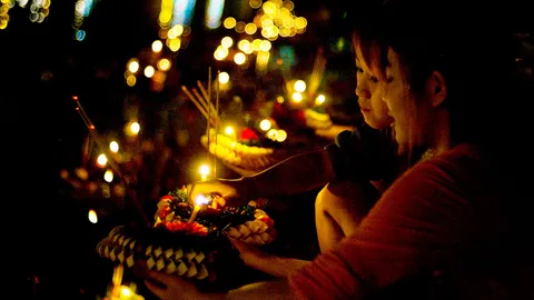  ลอยกระทงปีนี้เงียบเหงา คาดเงินสะพัด 9.6 พันล้าน ใช้จ่ายต่ำสุดรอบ 5 ปี