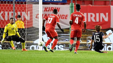 ลับแข้งก่อนเจอซาอุฯ! 'โอซาโกะ' เหมา 2 เม็ด ญี่ปุ่นต้อนโอมาน 4-0