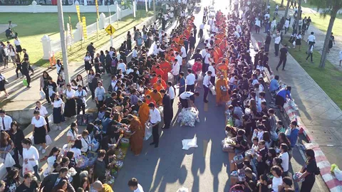 มข. ร่วมปชช.ทำบุญถวาย ในหลวง ร.9  เปิดเจดีย์ภาพวาดจากหัวใจ 5 ชั้น