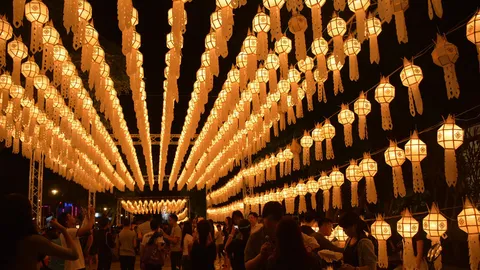 เทศกาลยี่เป็งเชียงใหม่ปี 59 เรียบง่ายไร้พลุประทัด ดอกไม้ไฟ-โคมลอย